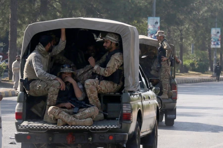 Sukobi u Pakistanu sa pristalicama Imrana Kana koje su marširale na Islamabad