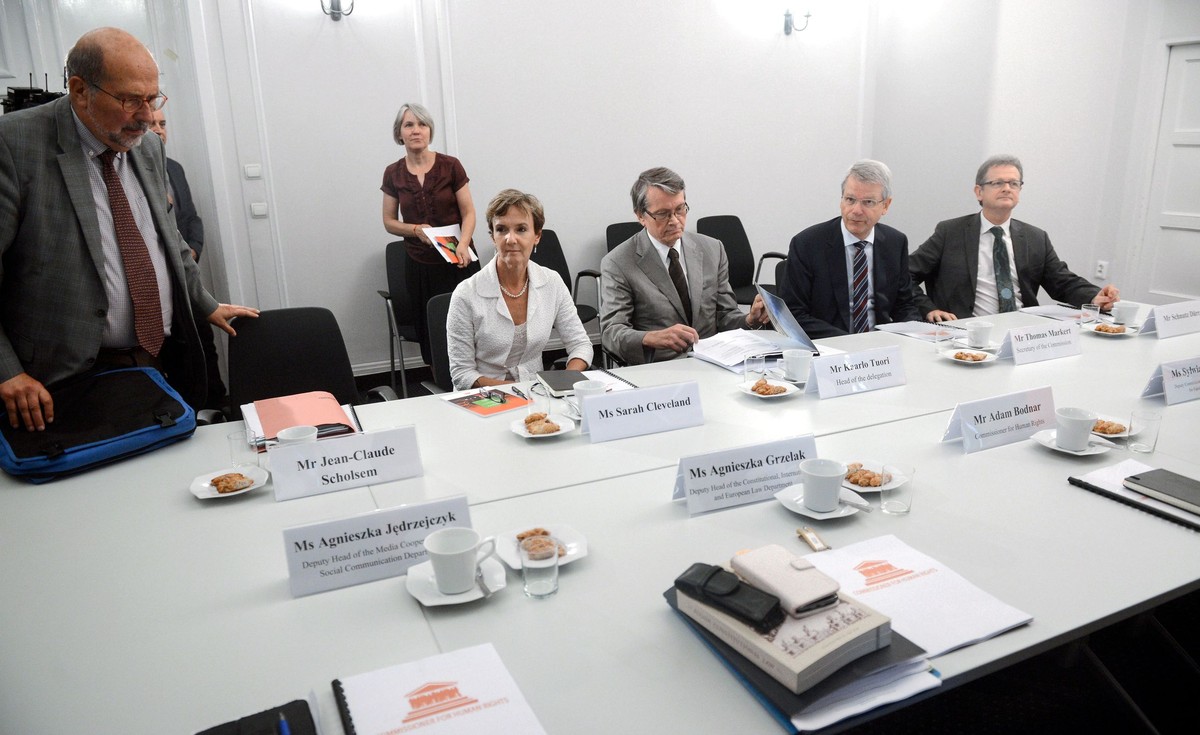 Członkowie Komisji Weneckiej podczas wizyty w Polsce w 2016 roku