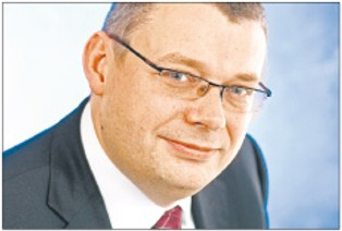 Piasecki: Giełdy wpadły w sieć złych wiadomości