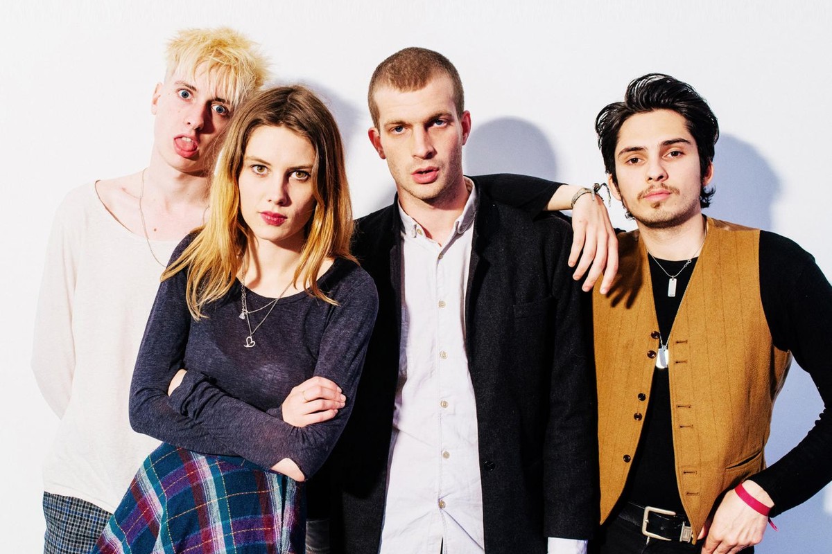 Wolf Alice w Warszawie. Doskonały brytyjski kwartet grający alternatywnego rocka wystąpi w klubie Hybrydy w najbliższą środę. Przed nominowaną do Grammy, Brit i Mercury Prize kapelą wystąpi brytyjski indierockowy Gengahr.