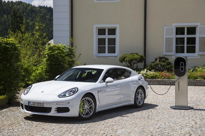 Porsche Panamera S E-Hybrid