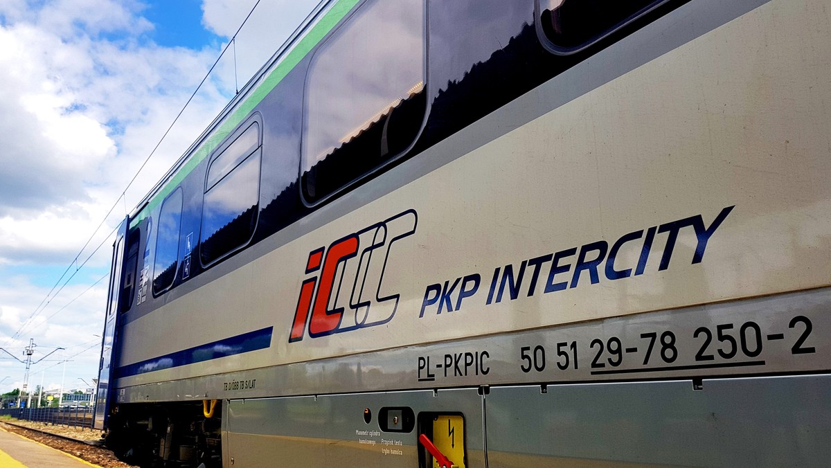 Nowa era PKP Intercity. Na tory wyjadą piętrowe pociągi