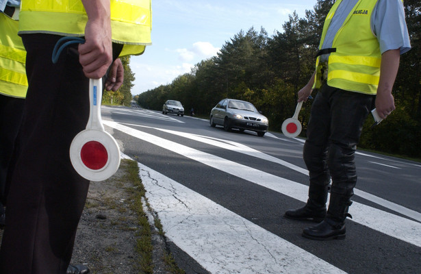 Zmiany w prawie! Mają mundur, dostali nowe uprawnienia i... posypią się kary