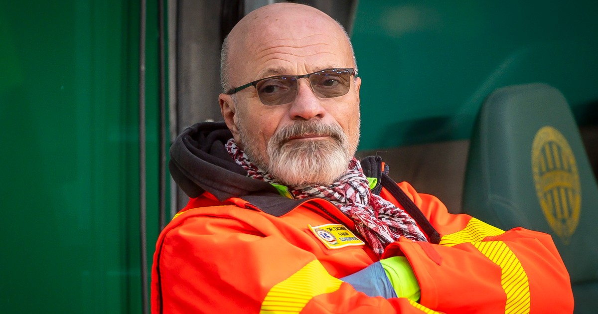 Zacher Gábor: „Meglátom, hogy kinek fogok először boldog új évet kívánni. Remélem, nem önöknek!”