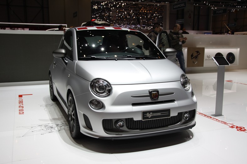 Abarth 695 Fuori Serie Record (Genewa 2013)