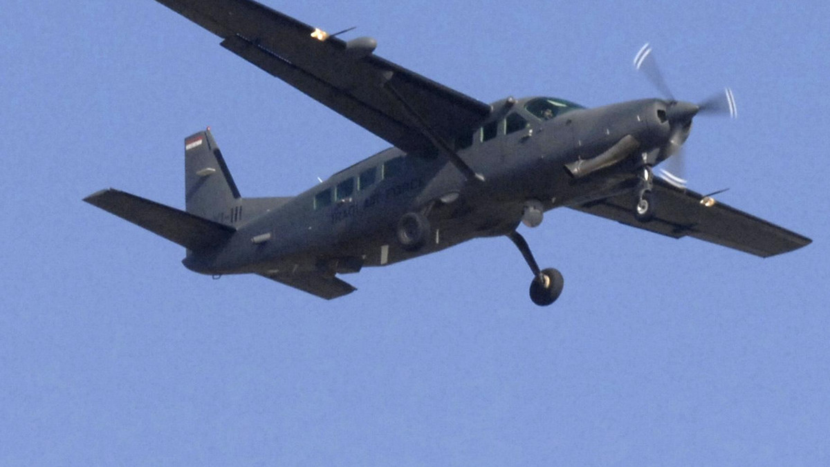 Samolot Cessna transportujący organy do przeszczepu rozbił się wczoraj na lotnisku w Birmingham. Dwie osoby znajdujące się na pokładzie zostały ranne - poinformowała lokalna policja. Na lotnisku wstrzymano wszystkie loty.