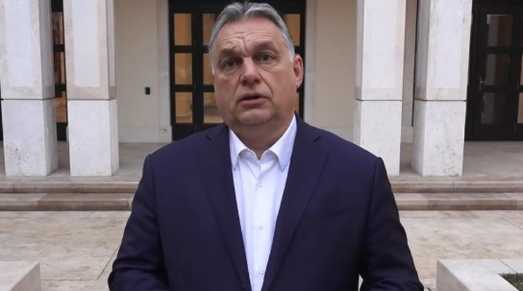 Orbán Viktornak azt tanácsolták, hogy még ne nyisson 
