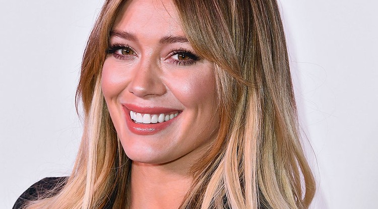 Harmadik gyermekét várja Hilary Duff - videó