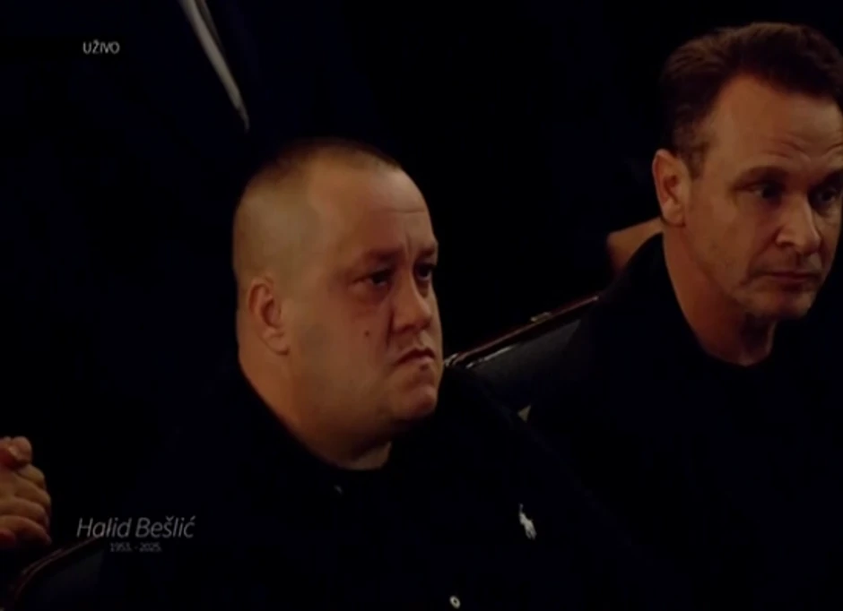 Dino Bešlić u suzama