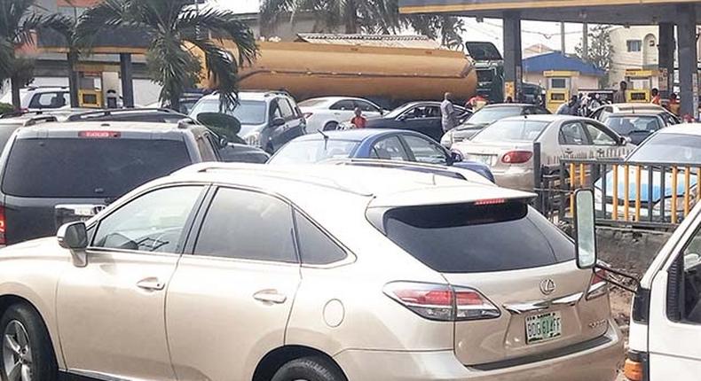 Pandemonium in filling station as motorist collapsed, and died