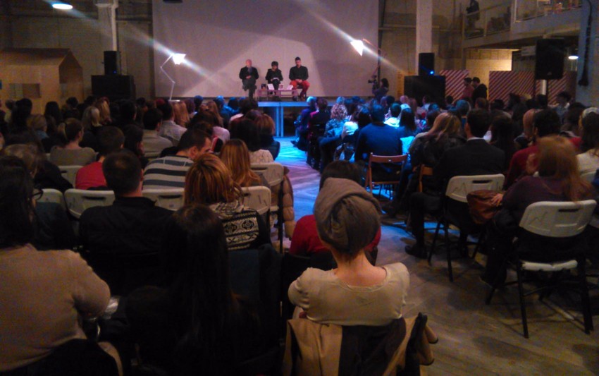 Posetioci tribine pažljivo su slušali predavače