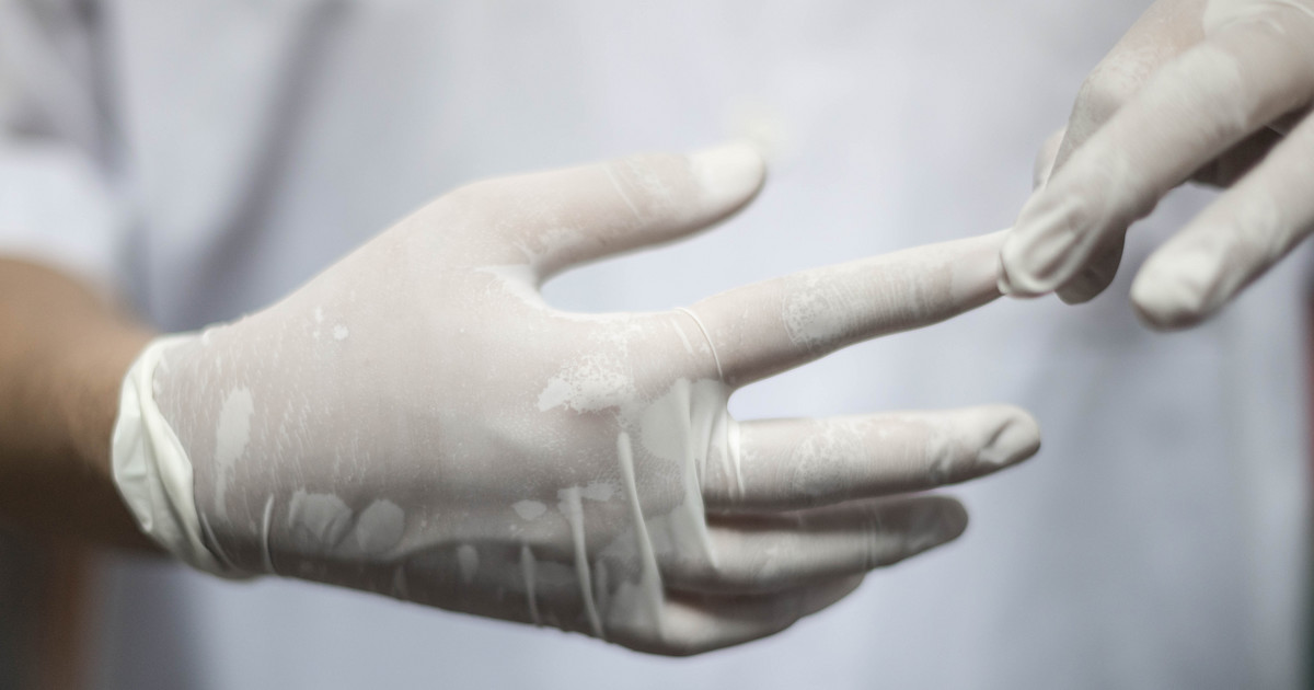 Czy można wielokrotnie używać rękawiczek lateksowych w celu zabezpieczenia  przed koronawirusem?