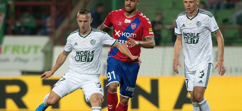 Ekstraklasa: Śląsk nie może wygrać od sierpnia. Gol last minute Rakowa
