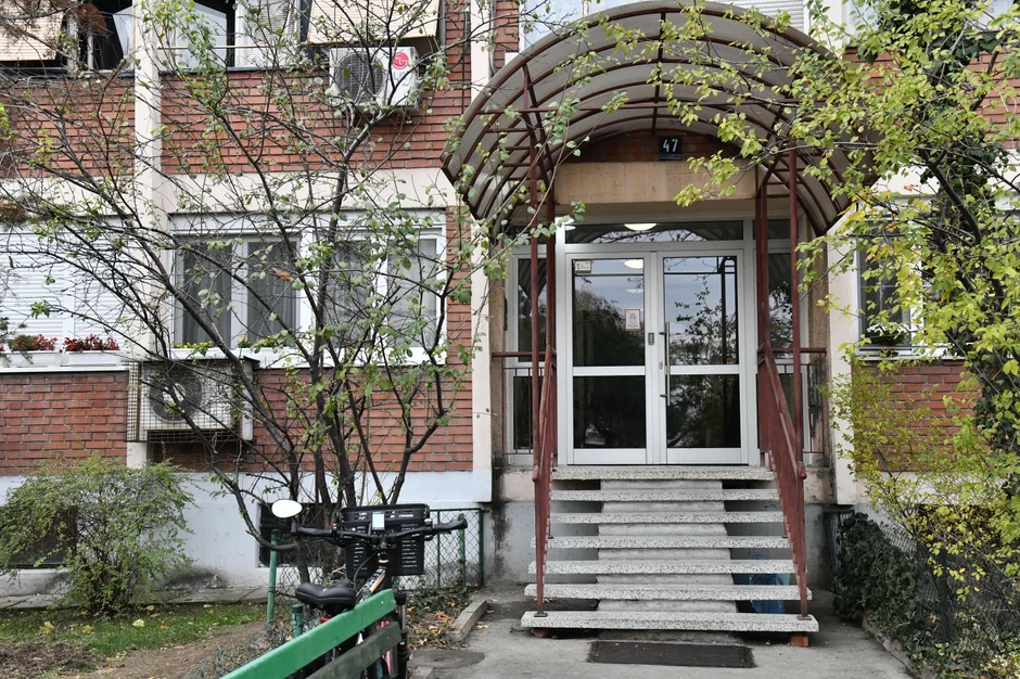 U ovoj zgradi je pronađeno telo žene