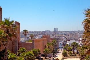 Hiszpański rząd nakazał deportację ponad 900 nielegalnych imigrantów z Ceuty do Maroka