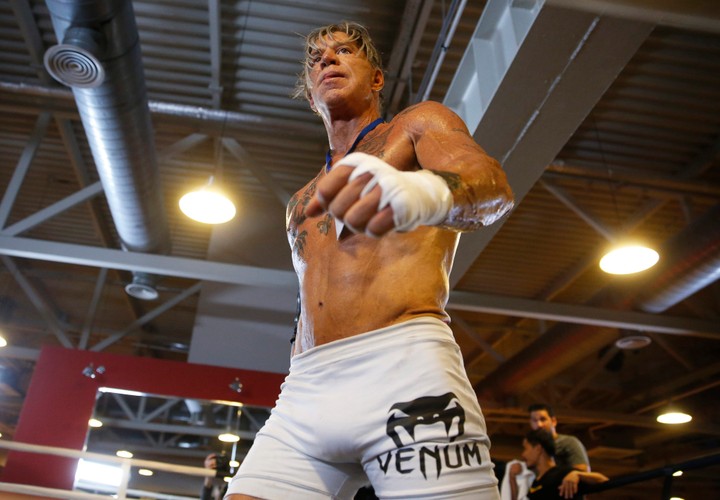 Mickey Rourke wraca na ring. 62-letni aktor stoczy w Moskwie walkę z Elliotem Seymourem