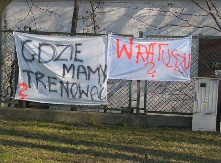 Stadion Gwardii Warszawa zamknięty! Zawodnicy na bruku!