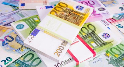 Dzisiejsze notowanie euro (EUR/PLN). Po ile jest euro 10 kwietnia 2024?