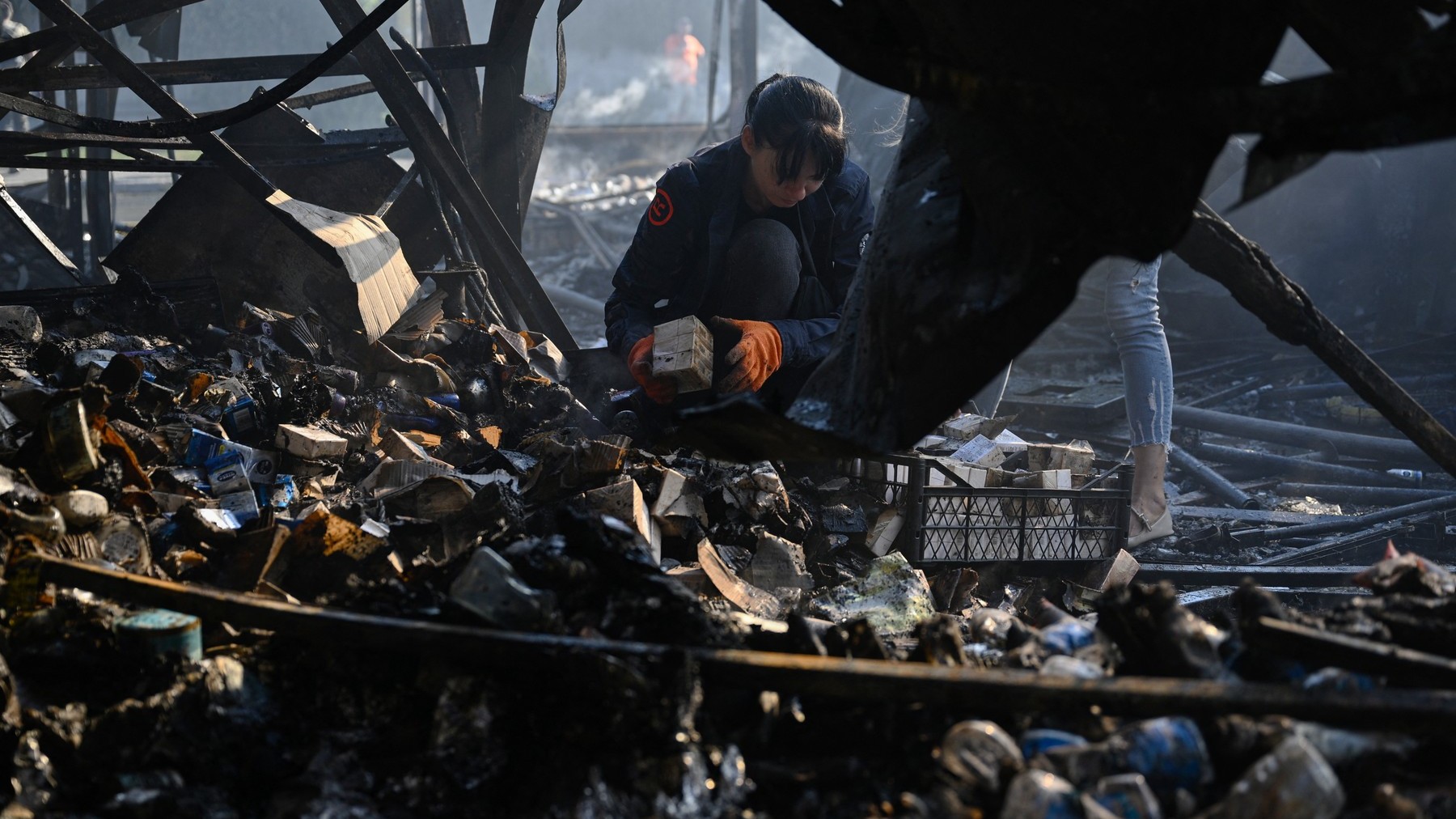 Rusia a bombardat puternic Kievul la câteva ore după întâlnirea dintre Trump și Zelenski: există morți și răniți
