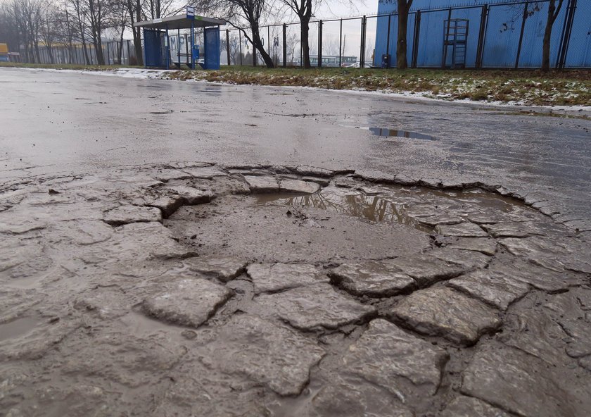 Dziury na Rybitwach w Krakowie