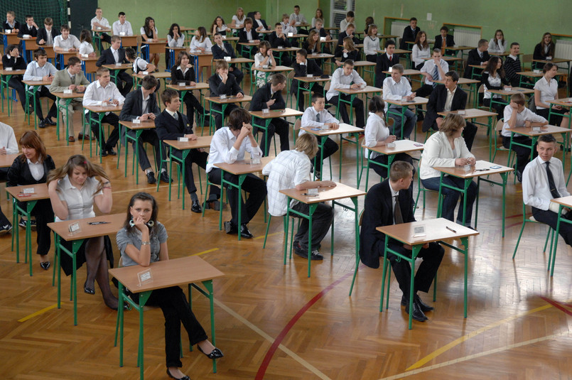 Gimnazjaliści zdają egzamin