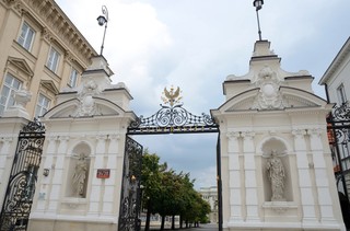 Morderstwo na Uniwersytecie Warszawskim. Mieszko R. trafi na dalszą obserwację psychiatryczną