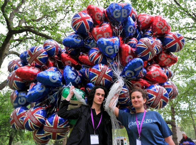 Brytyjczycy w ślubnej euforii