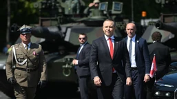 defilada wojska polskiego 2025. setki sztuk sprzętu i pojazdów na ulic