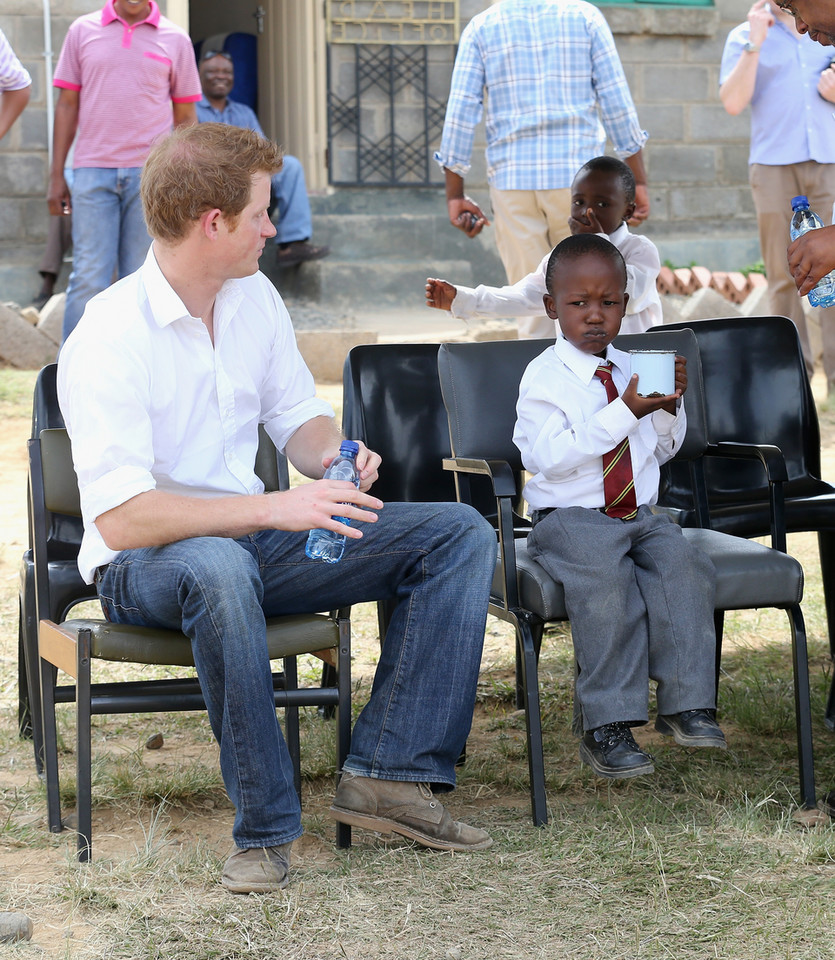 Książe Harry odwiedził dzieci w Lesotho
