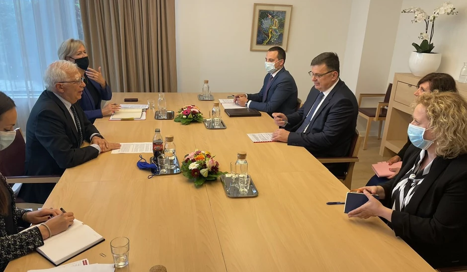 Sastanak Tegeltije i Borelja