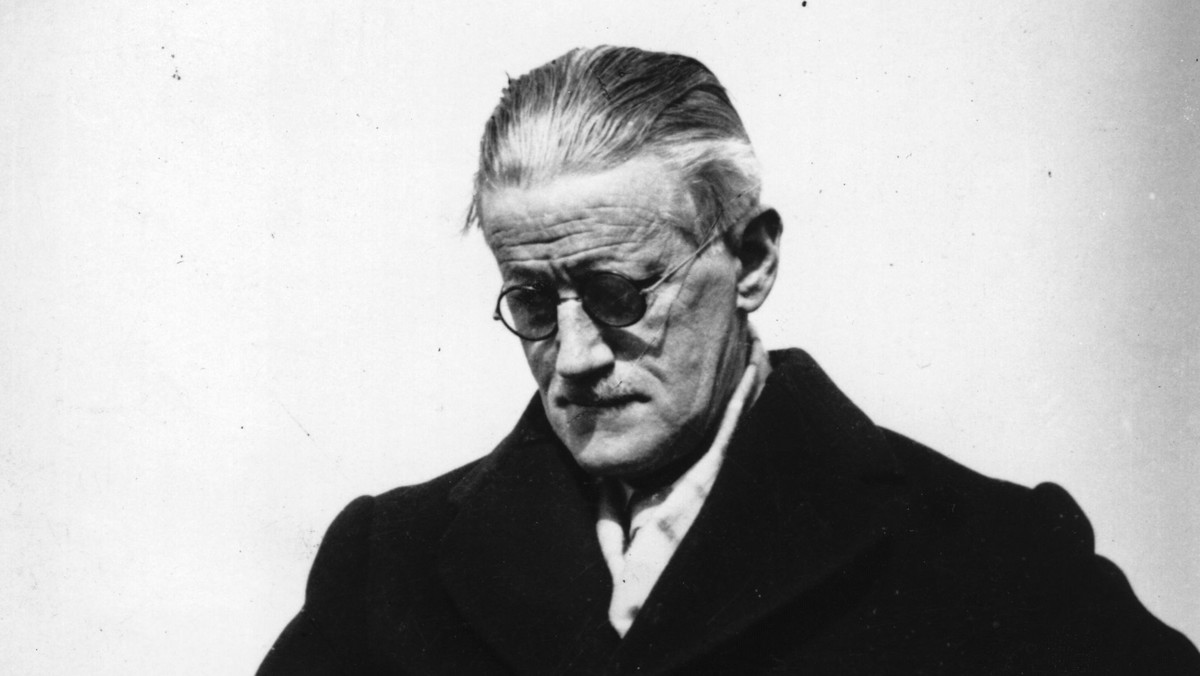 W 130. rocznicę urodzin Jamesa Joyce'a w internecie dostępne są wszystkie jego dzieła, a do księgarń trafia nietłumaczony nigdy wcześniej na polski "Finneganów tren". To dobra okazja, by przypomnieć autora kultowego "Ulissesa".