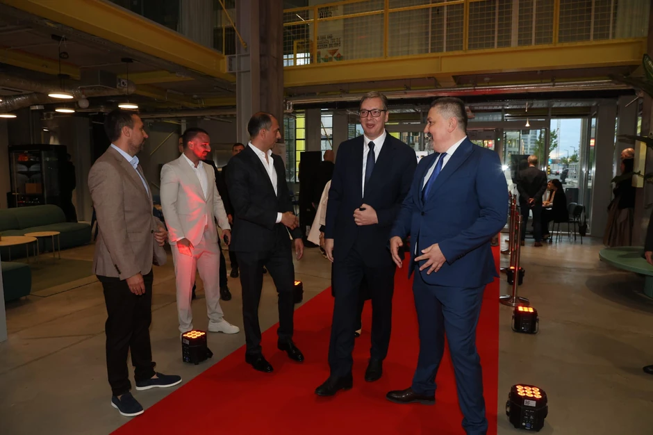 Čelni ljudi Medijske mreže sa predsednikom Srbije Aleksandrom Vučićem