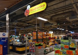 Do której są czynne sklepy w Wielką Sobotę? Godziny otwarcia Biedronka, Lidl, Carrefour, Auchan [19.04.2025]