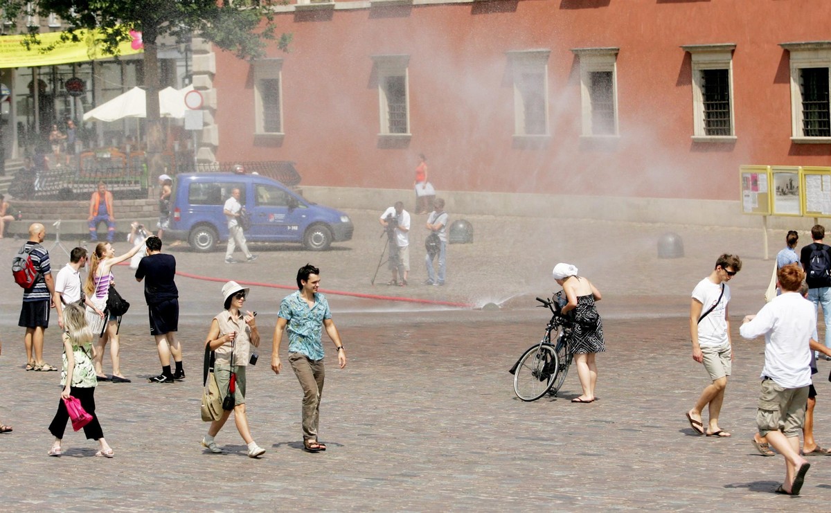 Extreme temperatures in Italy. Will reach 40 degrees C. a week