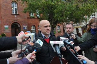 Brutalna interwencja Straży Miejskiej: Strażnik ze Szczecinka zwolniony z pracy