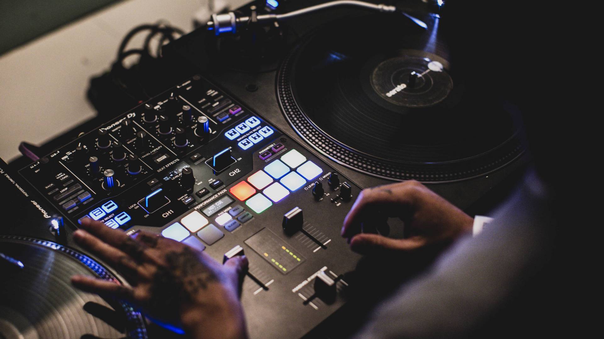 9 марта всемирный день ди-джея!. диджей. всемирный день диджея. всемирный день диджея. всемирный день диджея 9 марта.