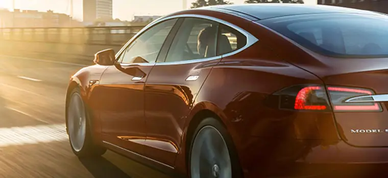 Tesla wycofuje z oferty Model S 75