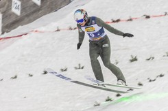 Norwegowie mają problem. Na Turniej Czterech Skoczni polecieli bez... krawca