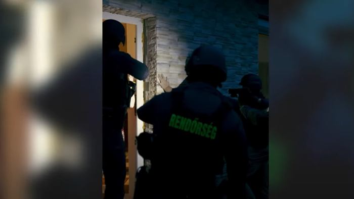 Elkaptak egy prostituáltakat futtató családot – videó