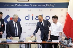 Rolniczy szczyt. Część uczestników wyszła ze spotkania z premierem Tuskiem