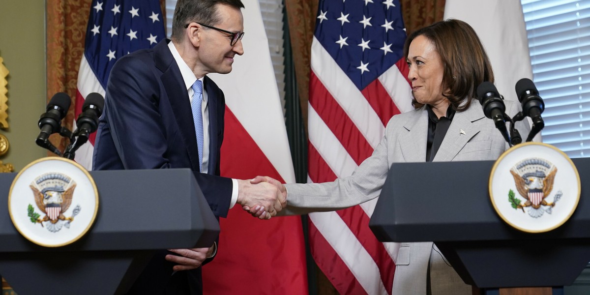 Mateusz Morawiecki i Kamala Harris.