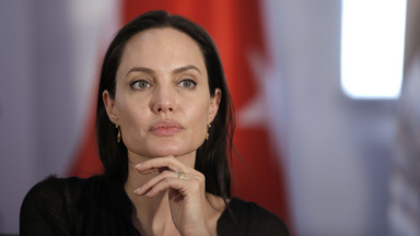 Magazyn "Star": Angelina Jolie waży 37 kilogramów