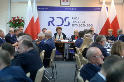 Zatrzymanie, lustracja, odwołania. Kryzysy pogrążają Radę Dialogu