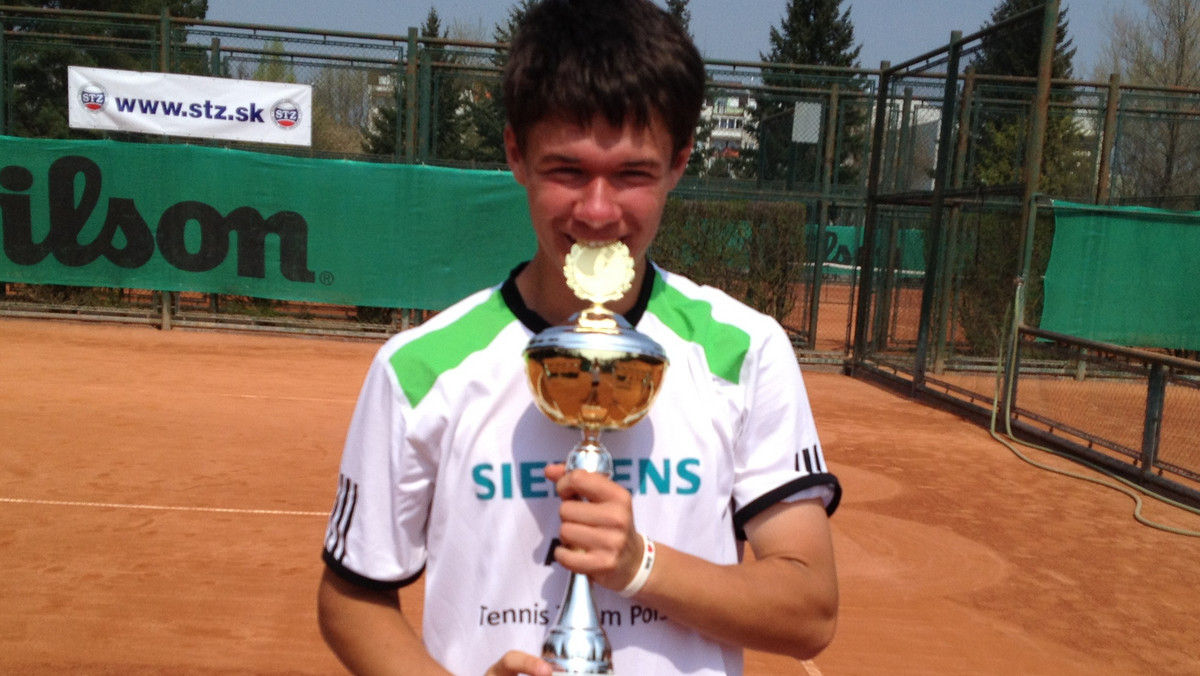 Kamil Majchrzak, notowany obecnie na 42. miejscu w tenisowym rankingu ITF, jest zwycięzcą trzech turniejów ITF w singlu, i dwóch w deblu, dziewięciokrotnym mistrzem Polski w różnych kategoriach wiekowych, złotym medalistą Letniego Olimpijskiego Festiwalu Młodzieży w Trabzonie.