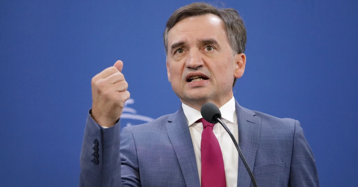 Ziobro zarzuca Żurkowi "kryminalne działania". "To jest walenie łomem w ustawy"