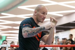 Artur Szpilka zaliczył zwycięski debiut w KSW [WIDEO]