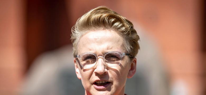 Scheuring-Wielgus pokazuje kontrowersyjne nagrania. Opolska kuria: Ich autorem nie jest kanclerz
