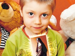 Mały Adaś wygrał z rakiem