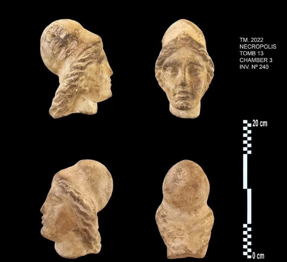 Glave od alabastera nađene u tunelu