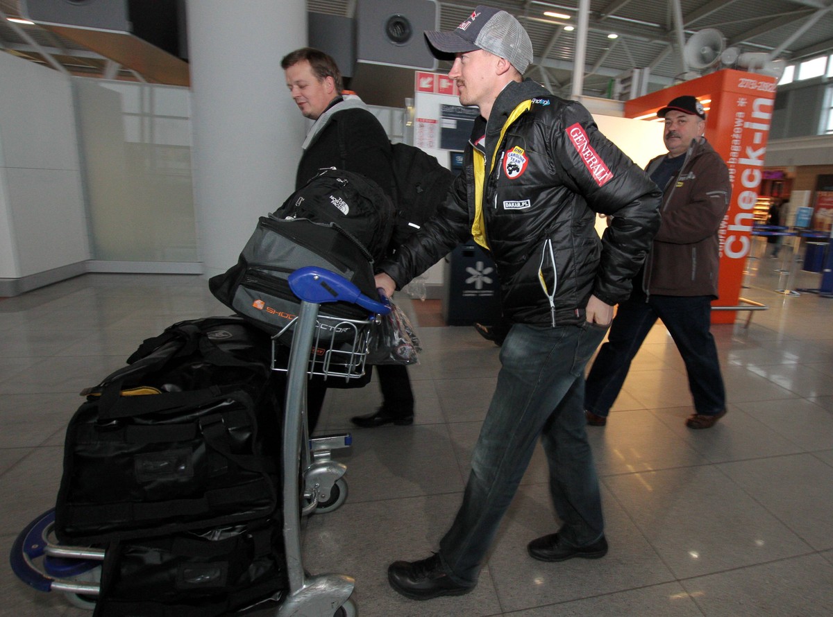 Adam Małysz Rajd Dakar zaczął od awarii koła